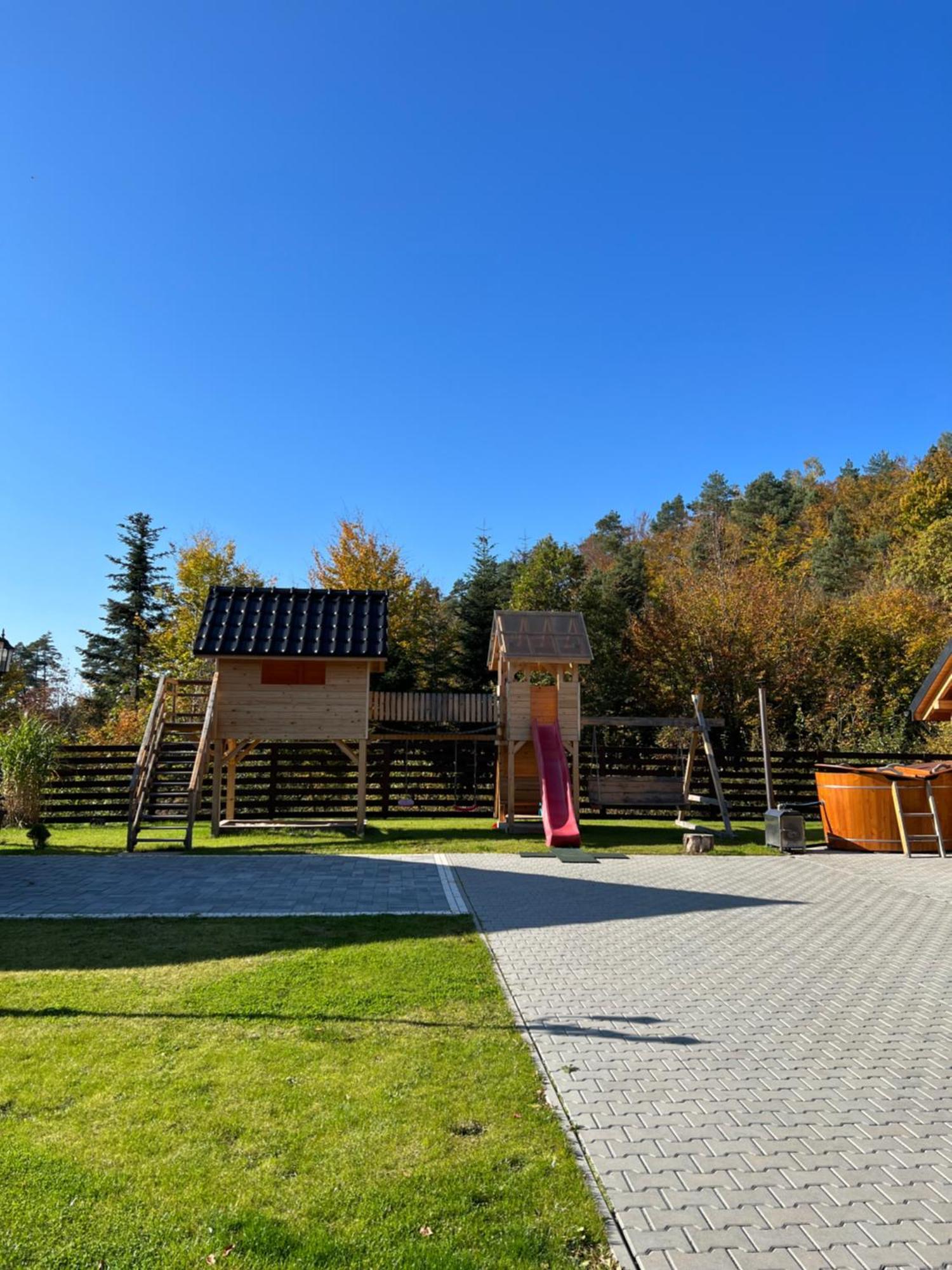 Dom Na Borowkowym Wzgorzu Daire Palesnica Dış mekan fotoğraf